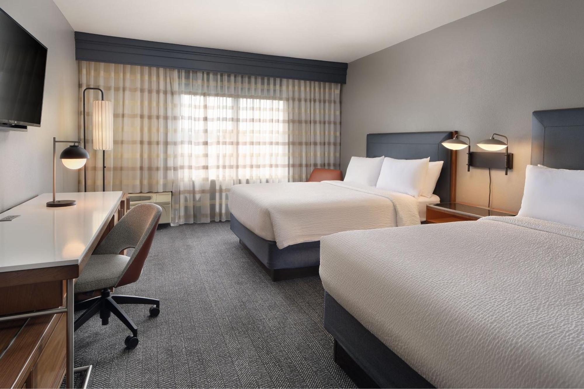 คอร์ตยาร์ด ฟลอเรนซ์ Hotel ภายนอก รูปภาพ